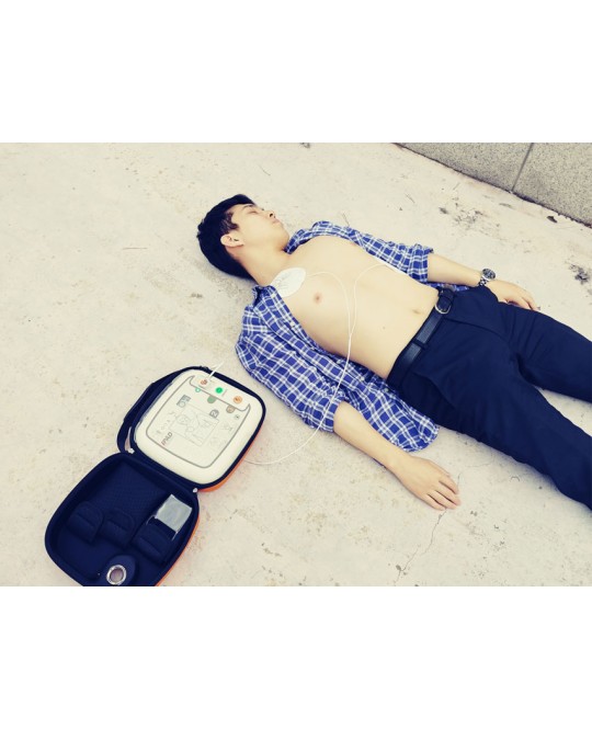 DEFIBRILLATORE CU-SP1 AED - GB,PT,GR,NL,RO,LT,RU,UA,TH,KR specificare la lingua nell'ordine